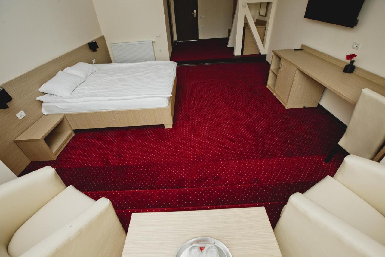 Hotel Evergreen 아마라 외부 사진