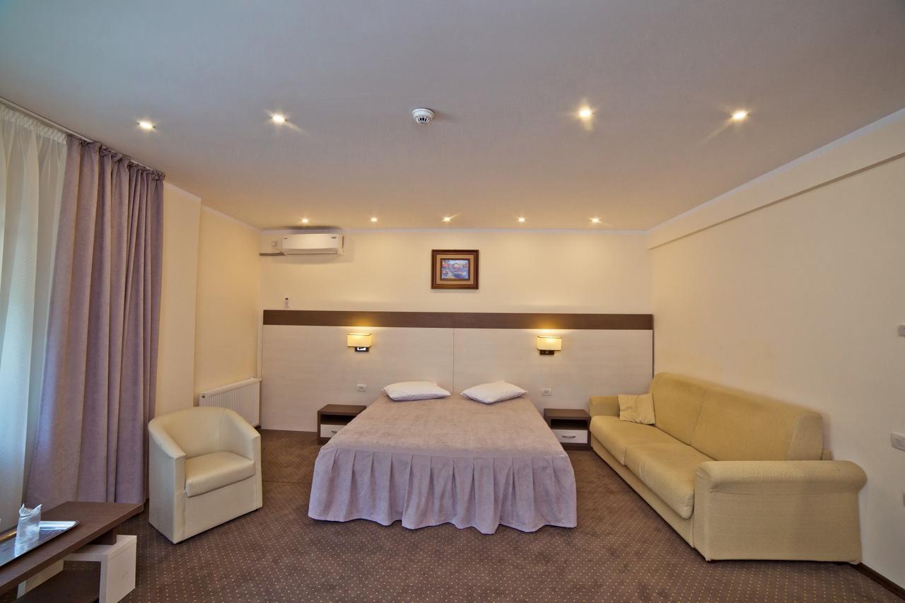 Hotel Evergreen 아마라 외부 사진