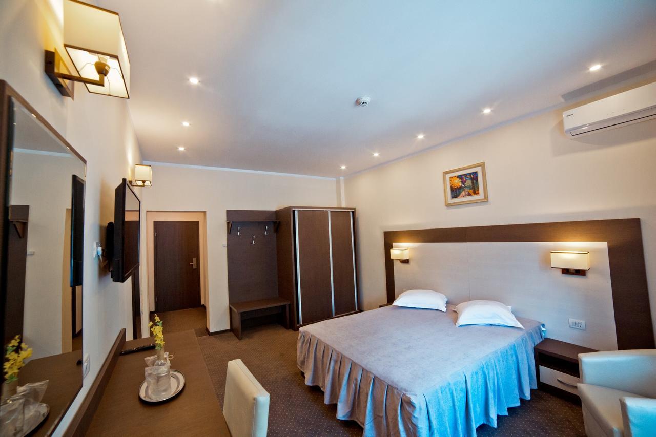 Hotel Evergreen 아마라 외부 사진
